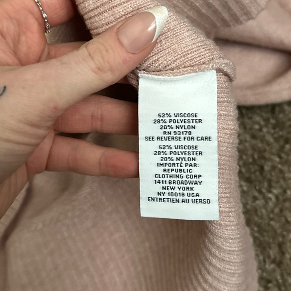 Magaschoni Soft Pink Crew Neck Sweater - Picture 5 of 5